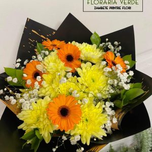 https://florariaverde.ro/wp-content/uploads/2022/03/Buchet-crizanteme-si-gerbera-Floraria-Verde-cu-logo-300x300.jpg
