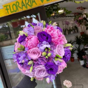https://florariaverde.ro/wp-content/uploads/2022/03/Buchet-cununie-LisianthusBujoritrandafiri-Floraria-Verde-cu-logo-300x300.jpg