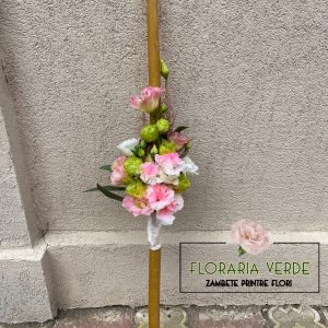 https://florariaverde.ro/wp-content/uploads/2022/10/lumanare-de-botez-din-ceara-naturala-300x300.jpg